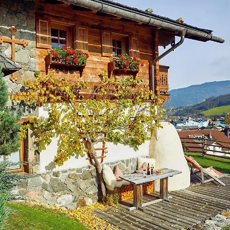 Im Almdorf In Tatil Evi