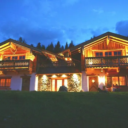 Im Almdorf In